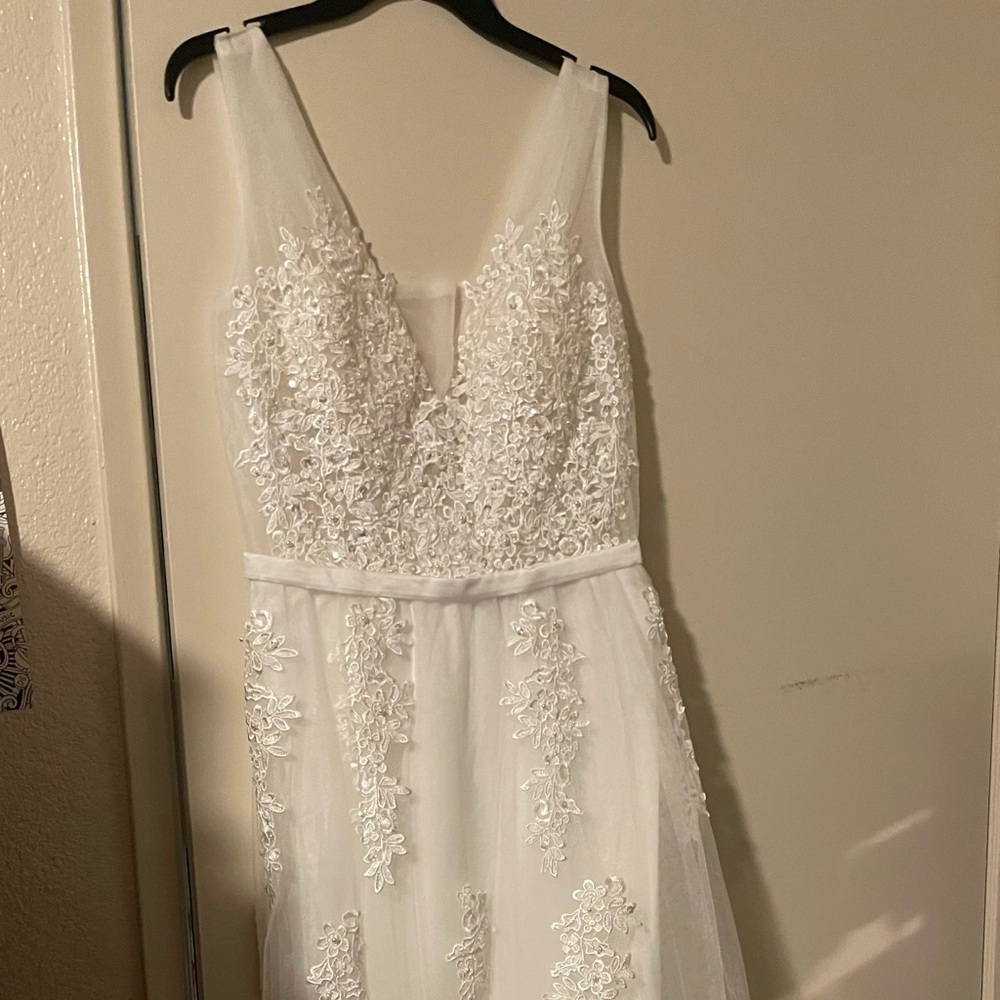 Occasions:wedding/engagement    New with tags